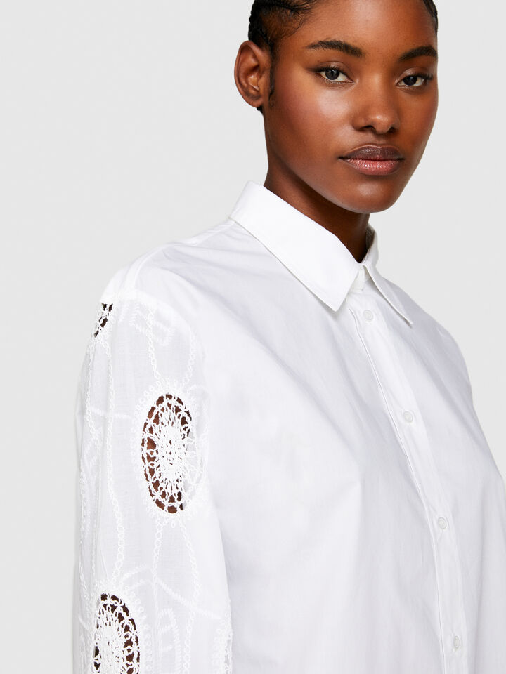 Shirt with embroidered and knotted sleeves - women's shirts - White | Sisley image number 5